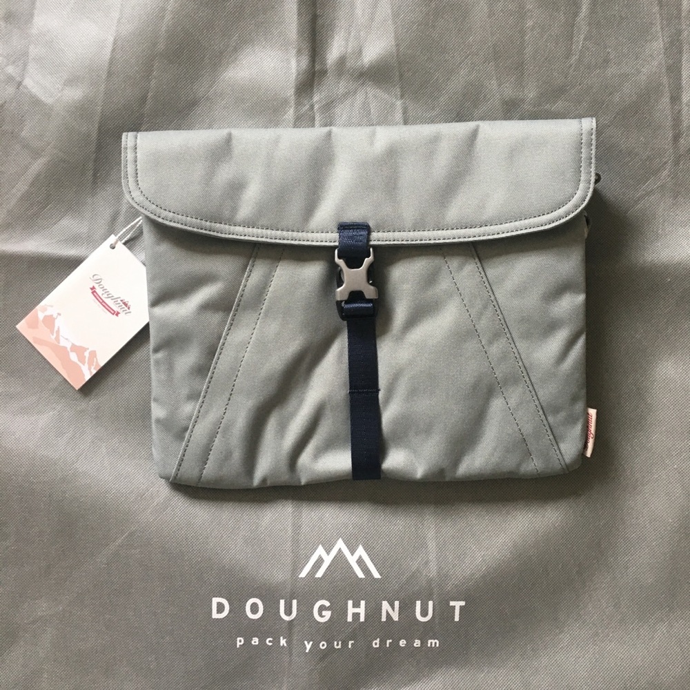 Doughnut Official “Mailer” Crossbody in Light Grey
